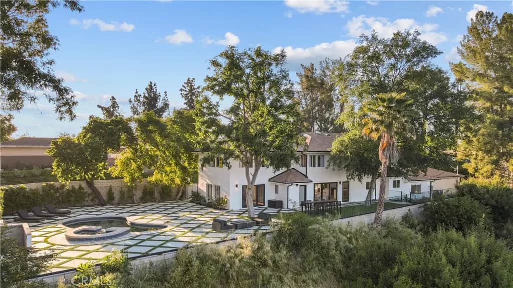 19538 Redwing, Los Angeles, CA — listing photo 1