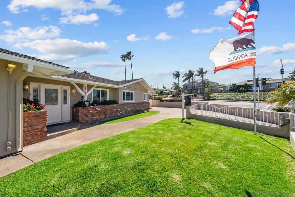 1261 Catalina, San Diego, CA — listing photo 1