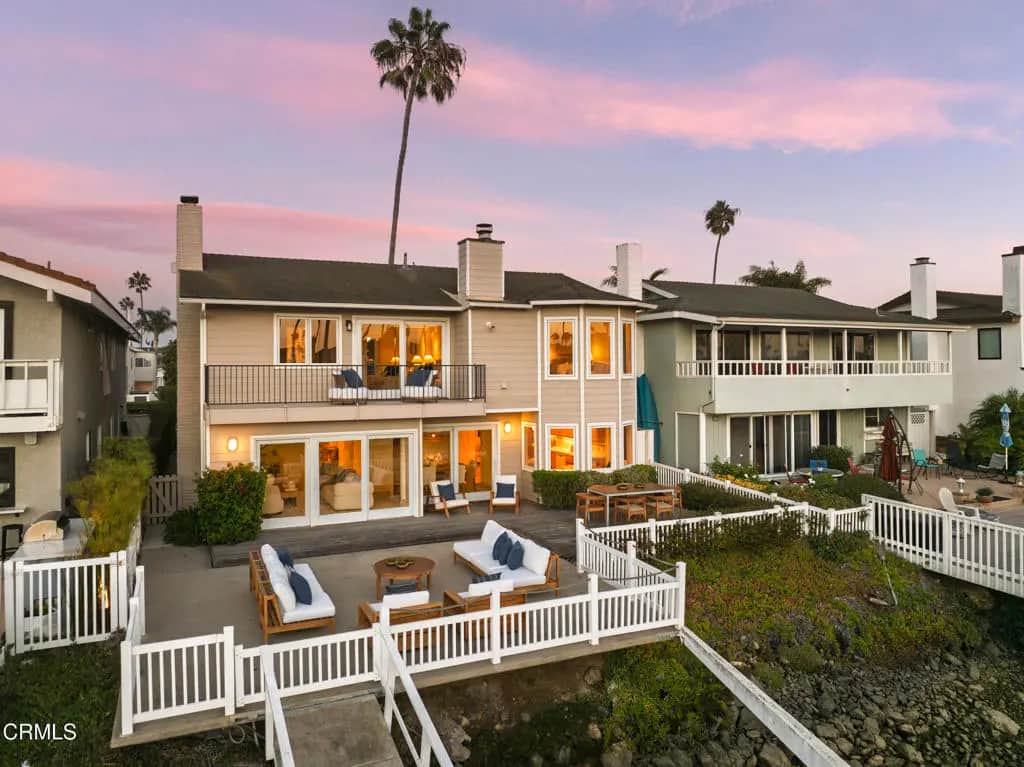3025 Seahorse Avenue, Ventura, CA — listing photo 1