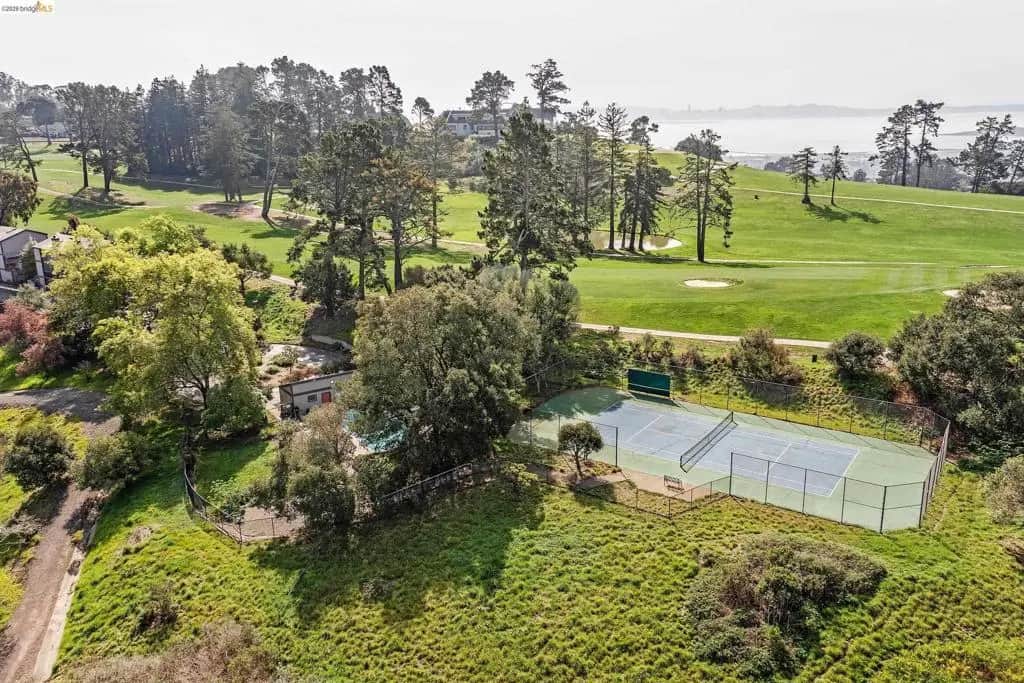 407 Vista Heights Rd, El Cerrito, CA — listing photo 1