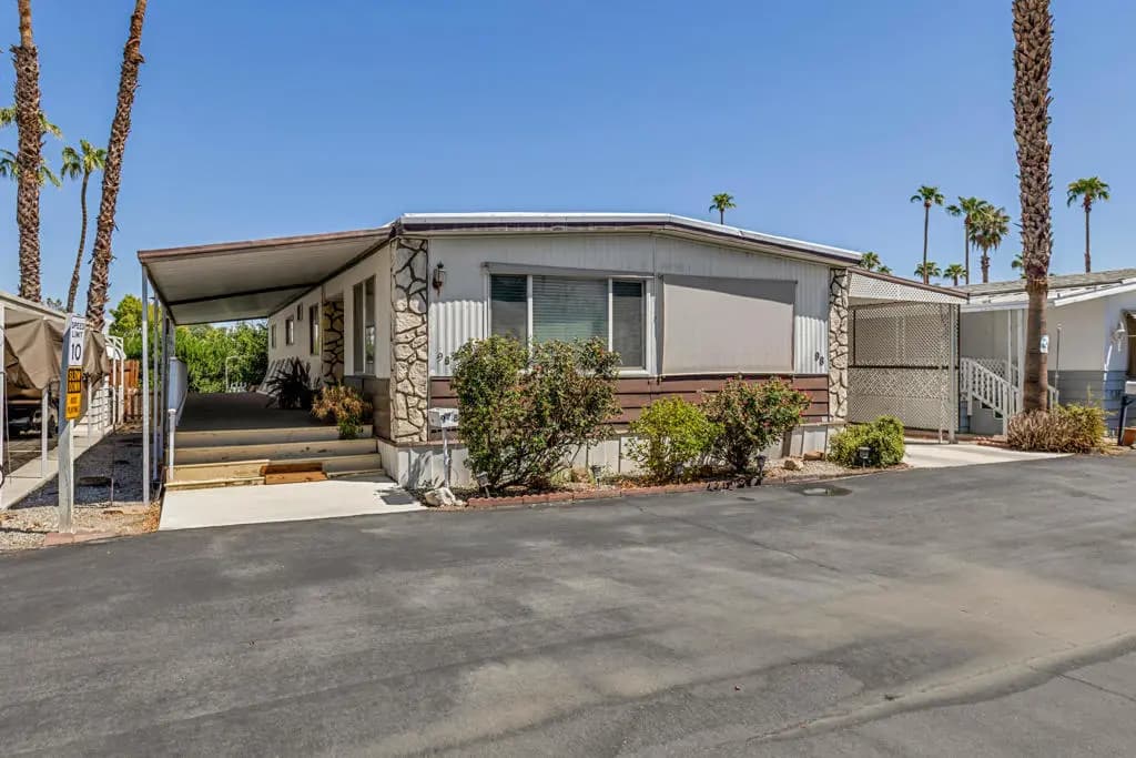 43155 Portola Avenue 98, Palm Desert, CA — listing photo 1