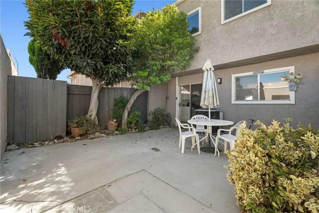 26853 Avenida Terraza, Saugus, CA — listing photo 1