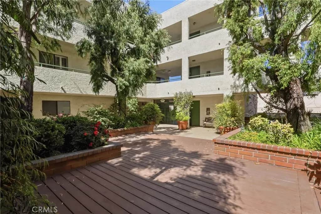 3544 S Centinela 107, Los Angeles, CA — listing photo 1
