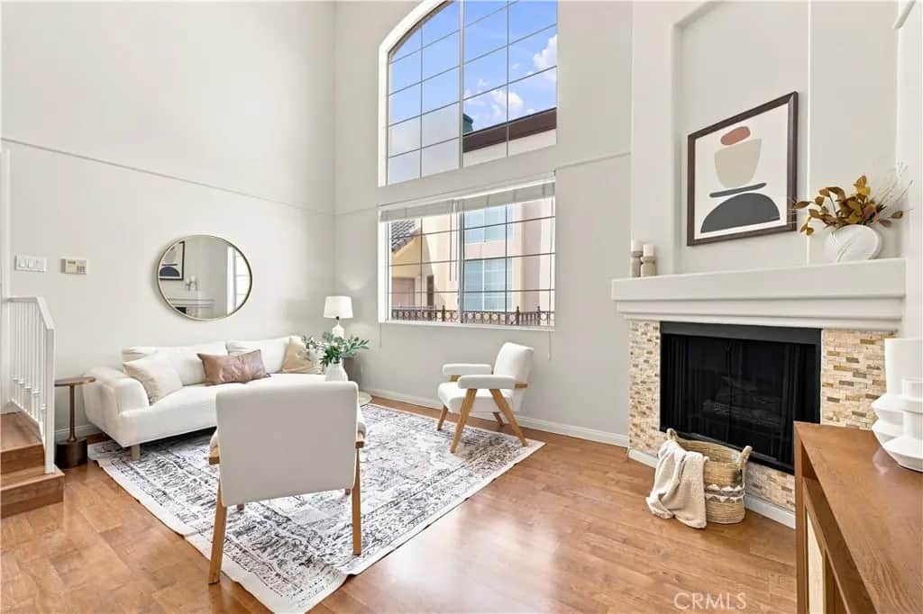 7033 La Tijera, Los Angeles, CA — listing photo 1