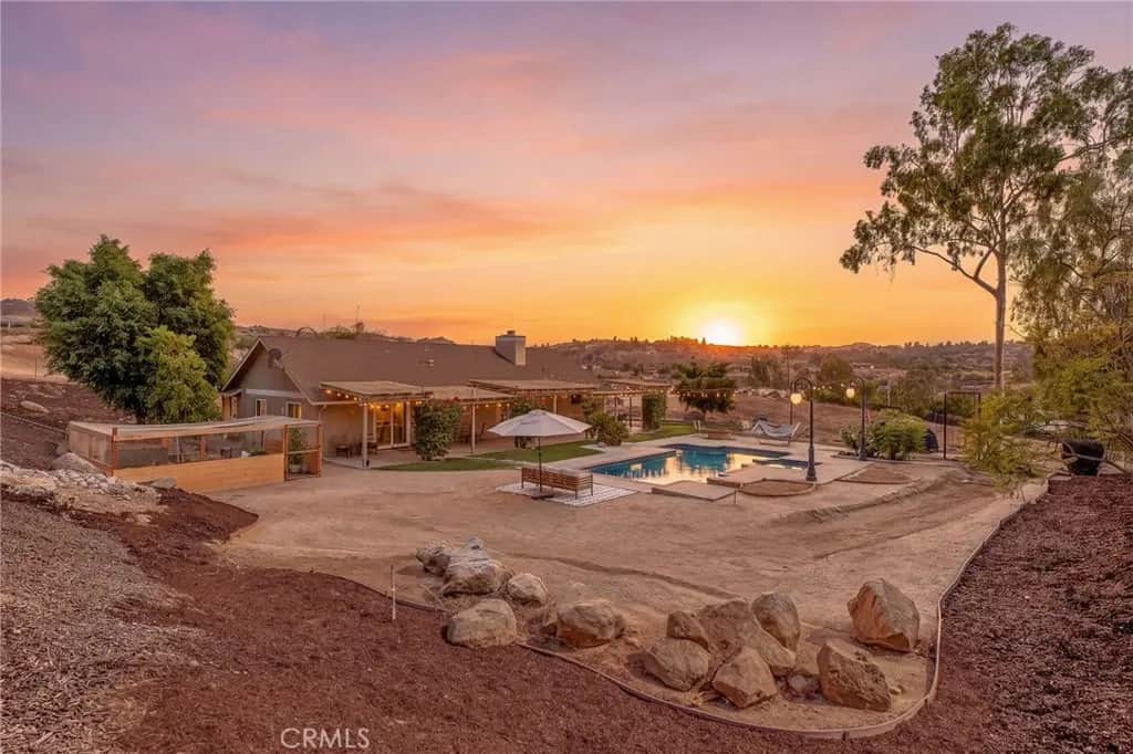 8015 Gopher Gulch Road, Riverside, CA — listing photo 1