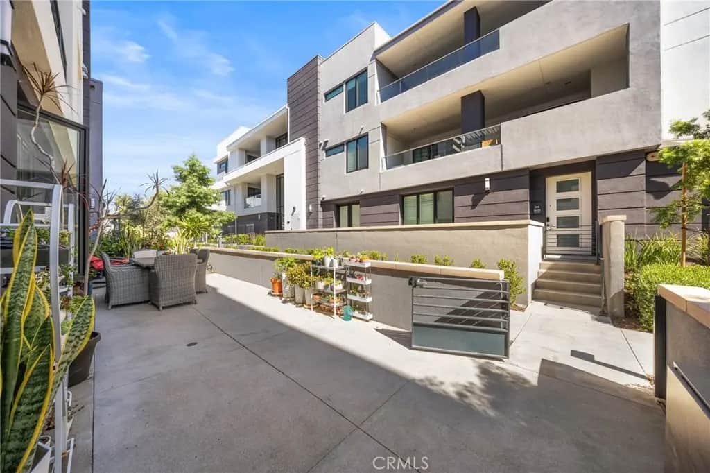 16175 Dawn Way 103, Tustin, CA — listing photo 1
