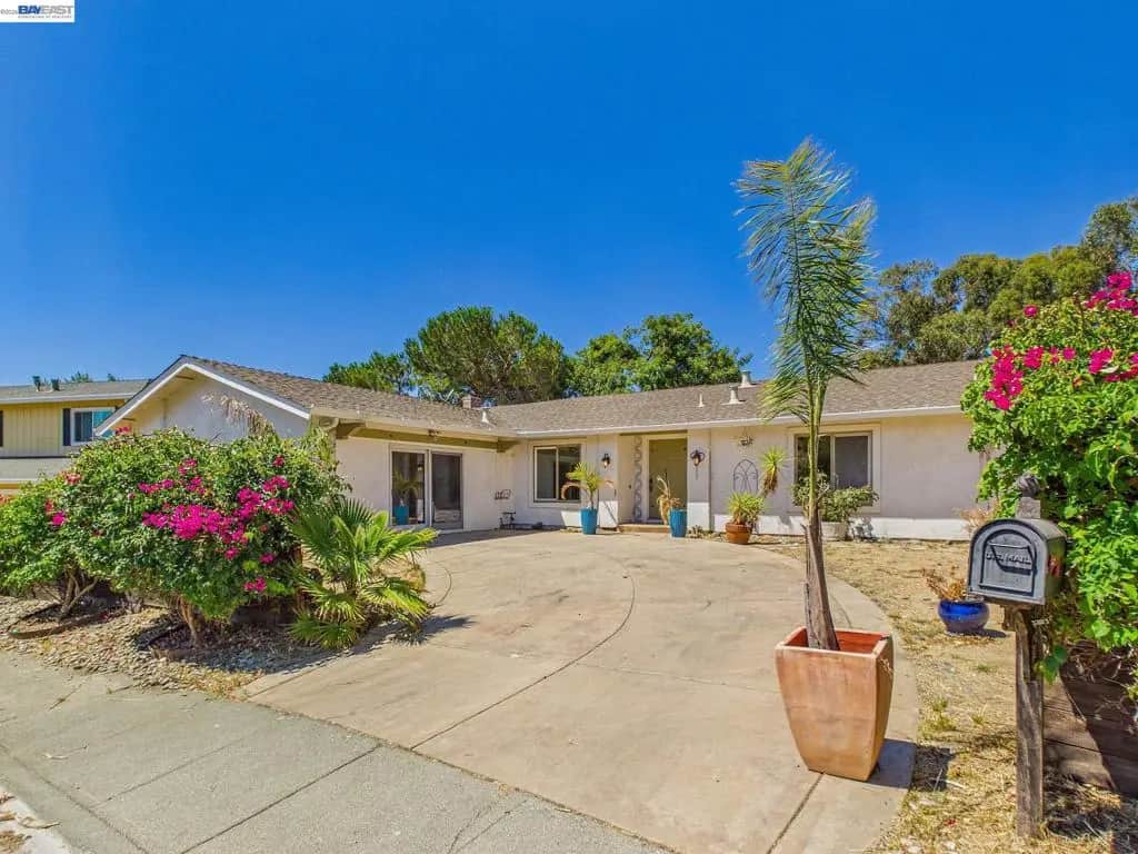 327 Steven Cir, Benicia, CA — listing photo 1