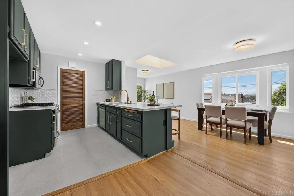2595 Calle Tres Lomas, San Diego, CA — listing photo 1