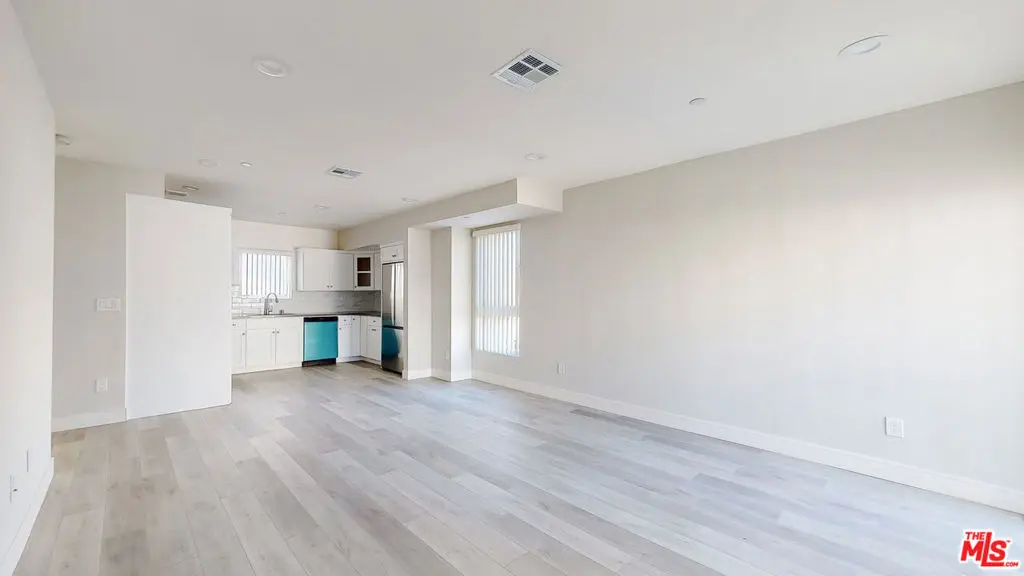 307 Rosemont Avenue 1/2, Los Angeles, CA — listing photo 1