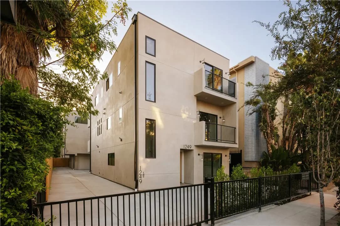 1247 Seward Street, Los Angeles, CA — listing photo 1