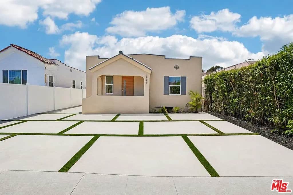 2541 Carmona Avenue, Los Angeles, CA — listing photo 1