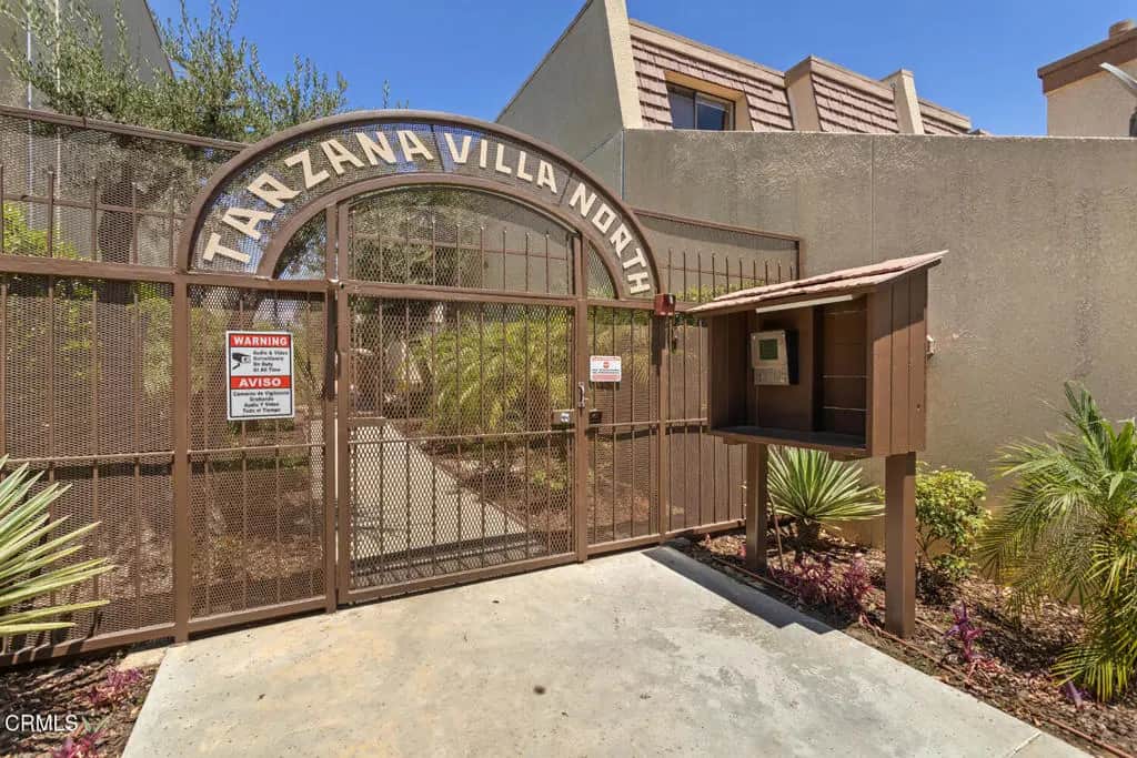 18409 Collins Street F, Los Angeles, CA — listing photo 1