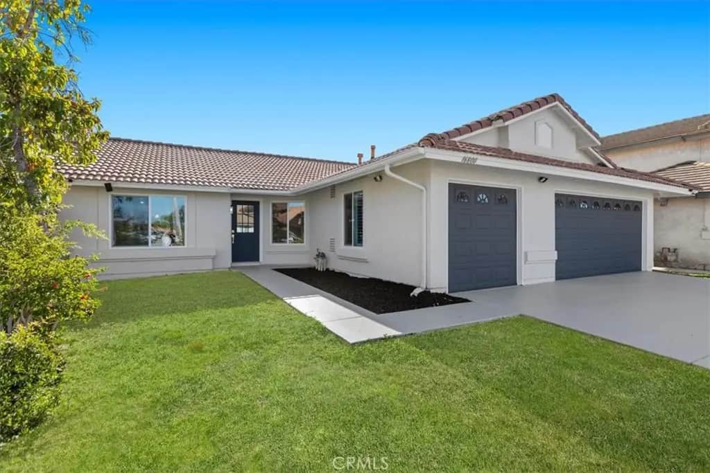 16800 Lake Victoria, Moreno Valley, CA — listing photo 1