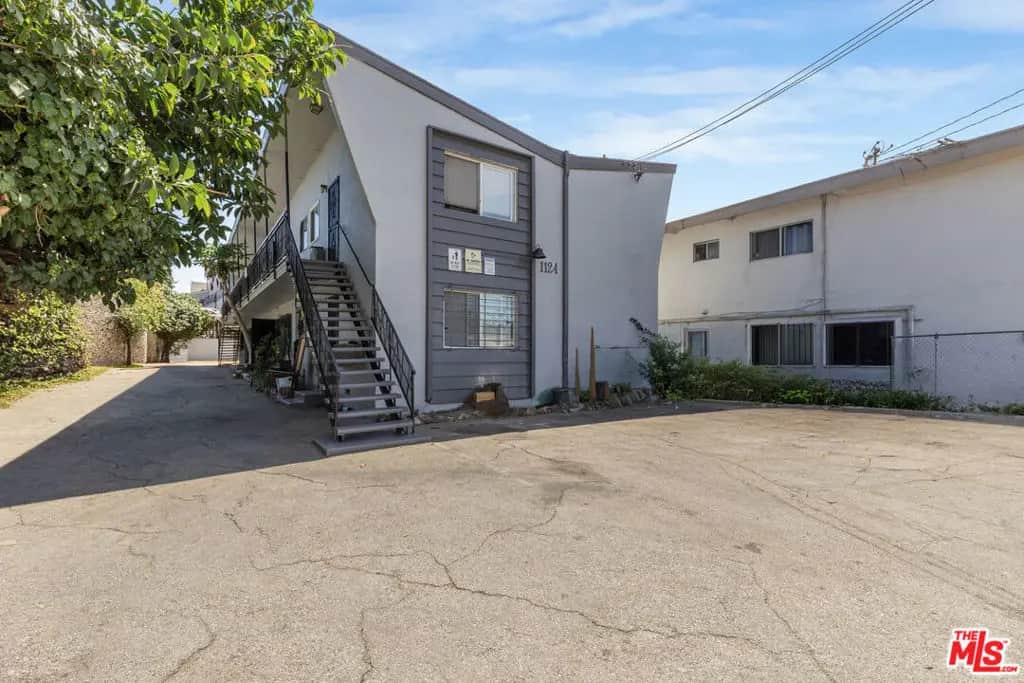1124 W 117th Street, Los Angeles, CA — listing photo 1