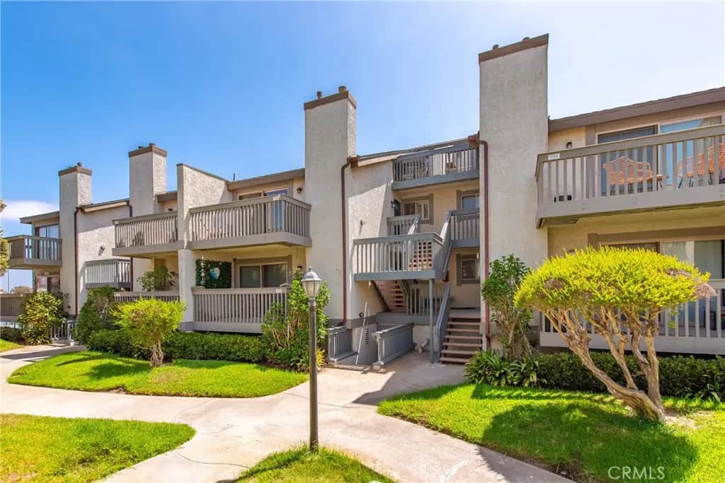 3142 Sunset Lane, Oxnard, CA — listing photo 1