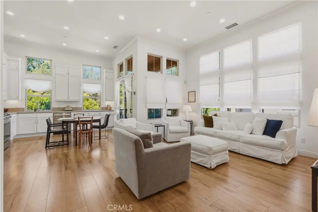 240 Mayfair, Irvine, CA — listing photo 1