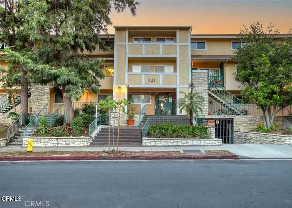 121 Sinclair 232, Glendale, CA — listing photo 1