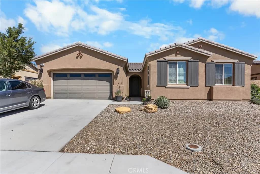 12394 Del Sur, Victorville, CA — listing photo 1