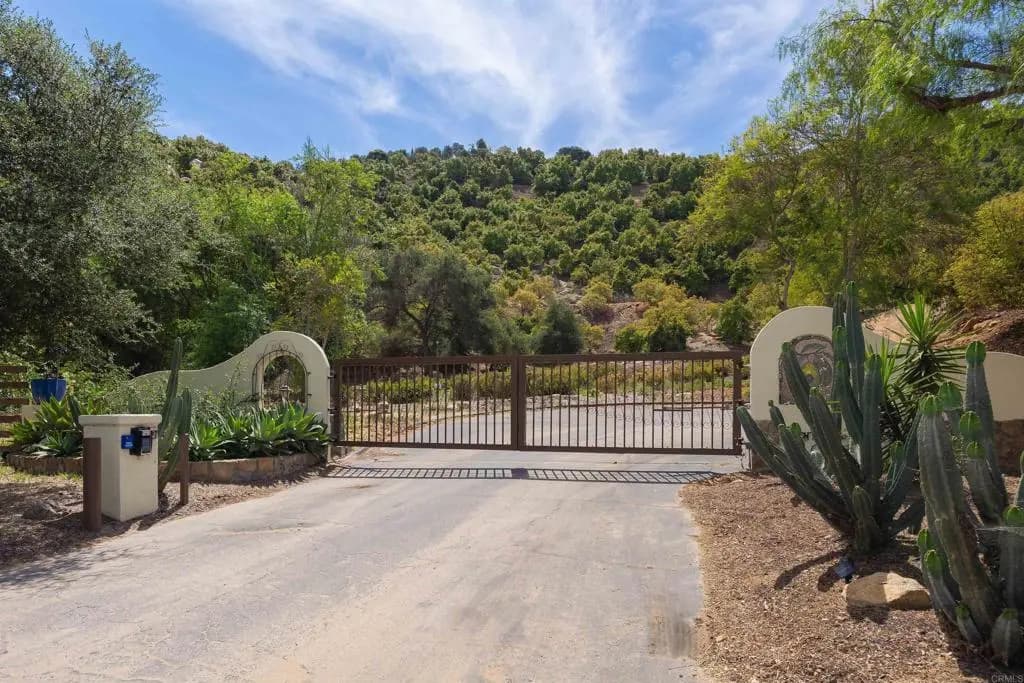 LUIS REY HEIGHTS RD, Bonsall, CA — listing photo 1