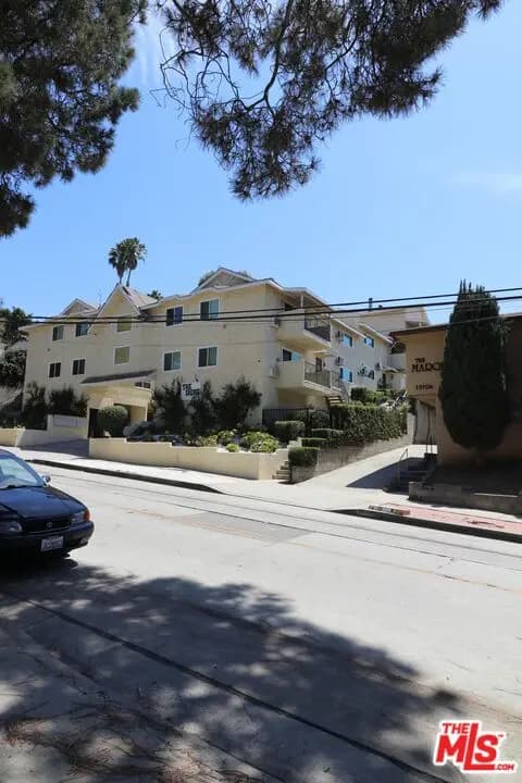 13716 Penn Street 10, Whittier, CA — listing photo 1