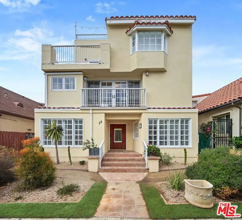 25 Arcadia Terrace PH, Santa Monica, CA — listing photo 1