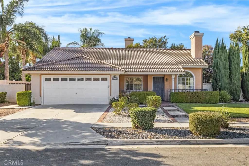 1078 Cornerstone Way, Corona, CA — listing photo 1