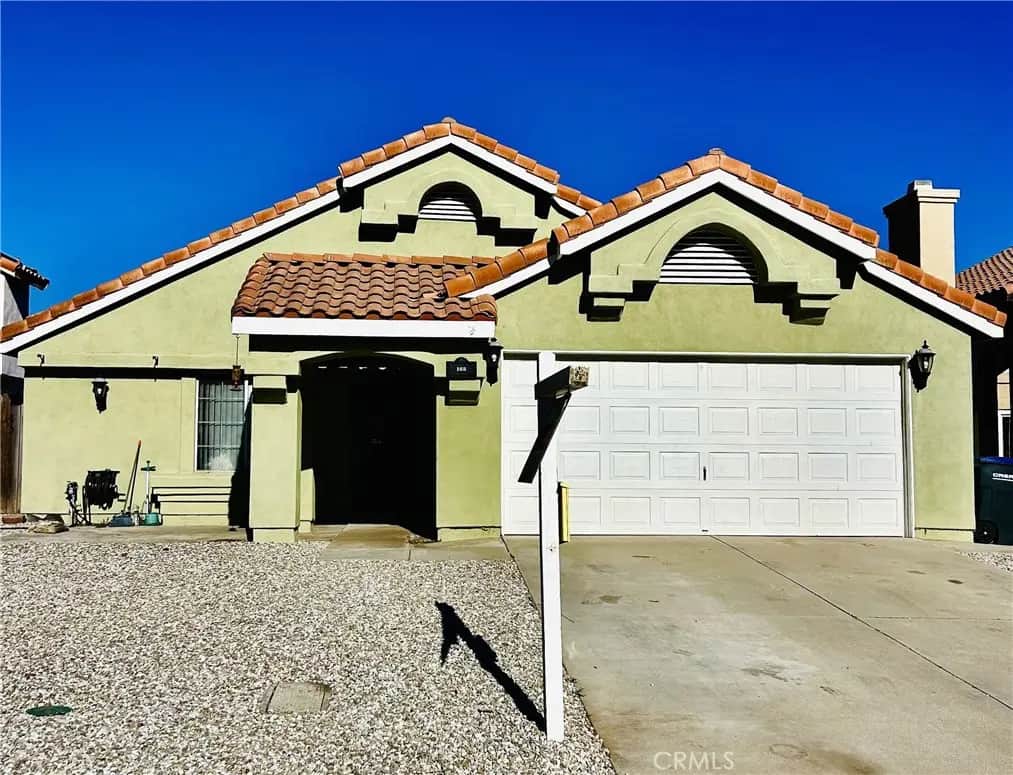 162 S Massachusetts, Lake Elsinore, CA — listing photo 1