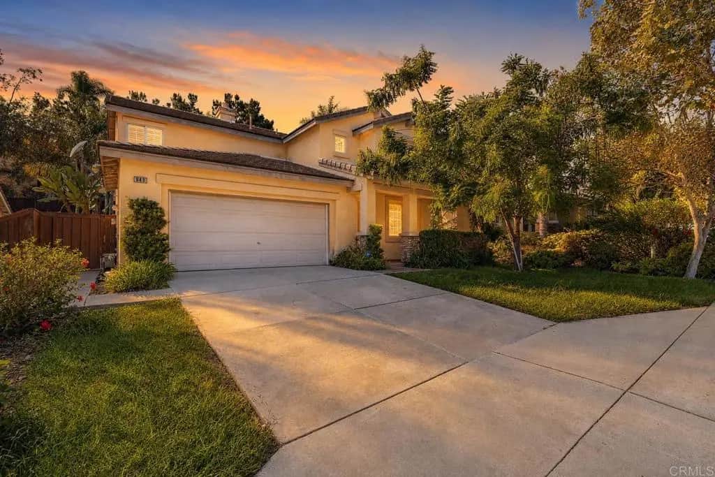 943 Manteca Drive, Oceanside, CA — listing photo 1