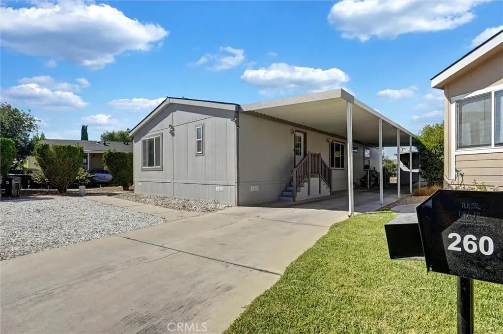 27361 Sierra Highway 260, Canyon Country, CA — listing photo 1
