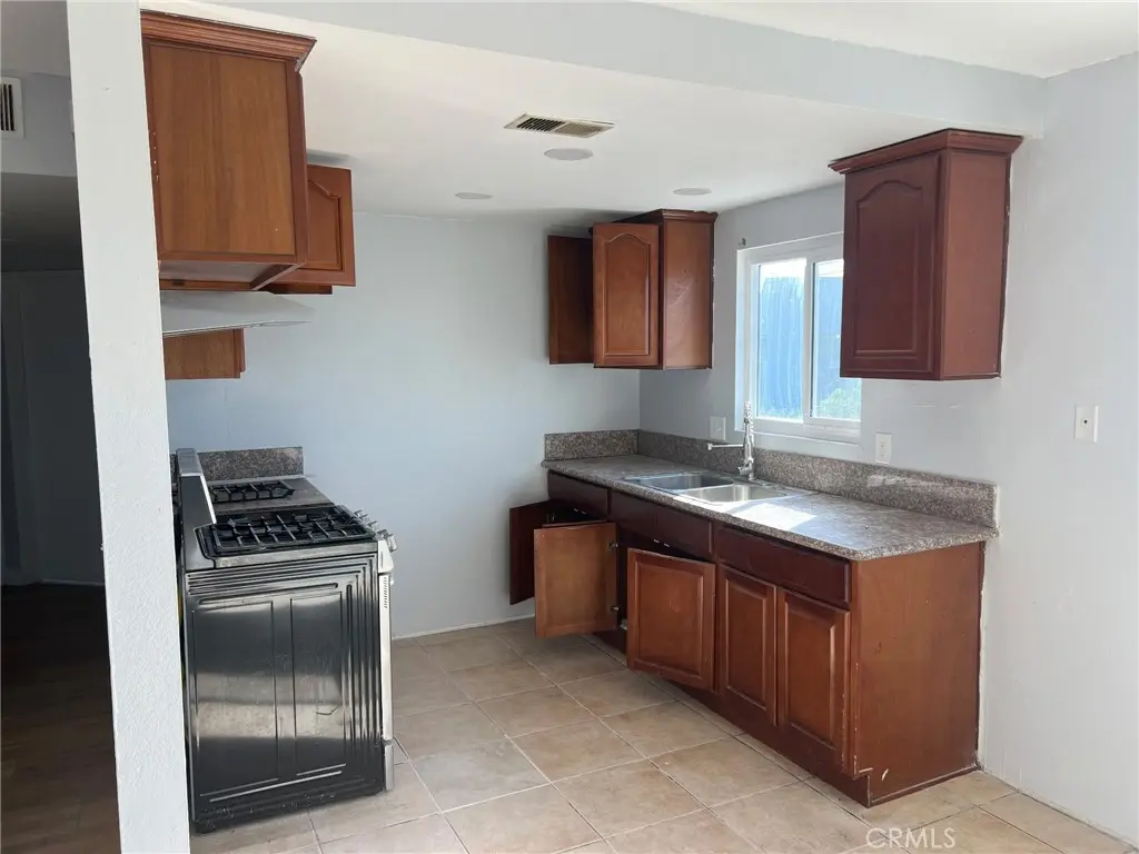 4317 Rosemead Boulevard 8, Pico Rivera, CA — listing photo 1