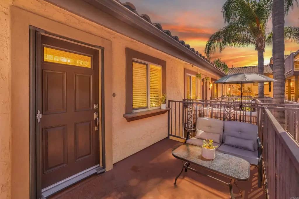 2752 B Street 212, San Diego, CA — listing photo 1