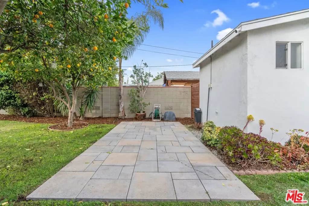 6711 Saint Clair Avenue, Los Angeles, CA — listing photo 1
