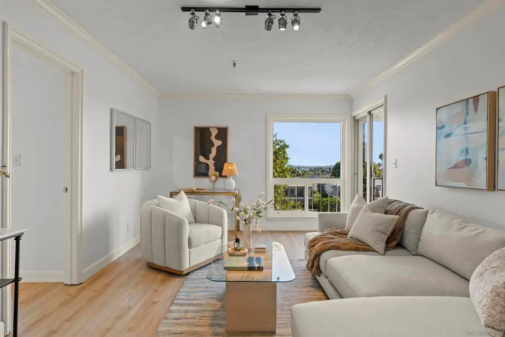 4730 Noyes St 204, San Diego, CA — listing photo 1