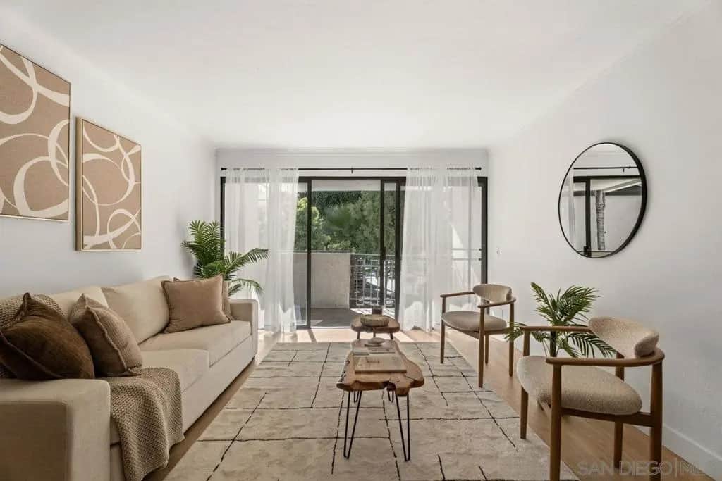 8332 Regents Rd 1L, San Diego, CA — listing photo 1