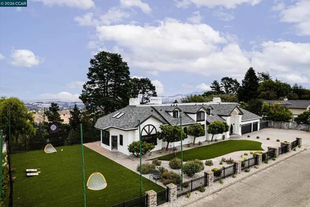 83 Donald Dr, Orinda, CA — listing photo 1