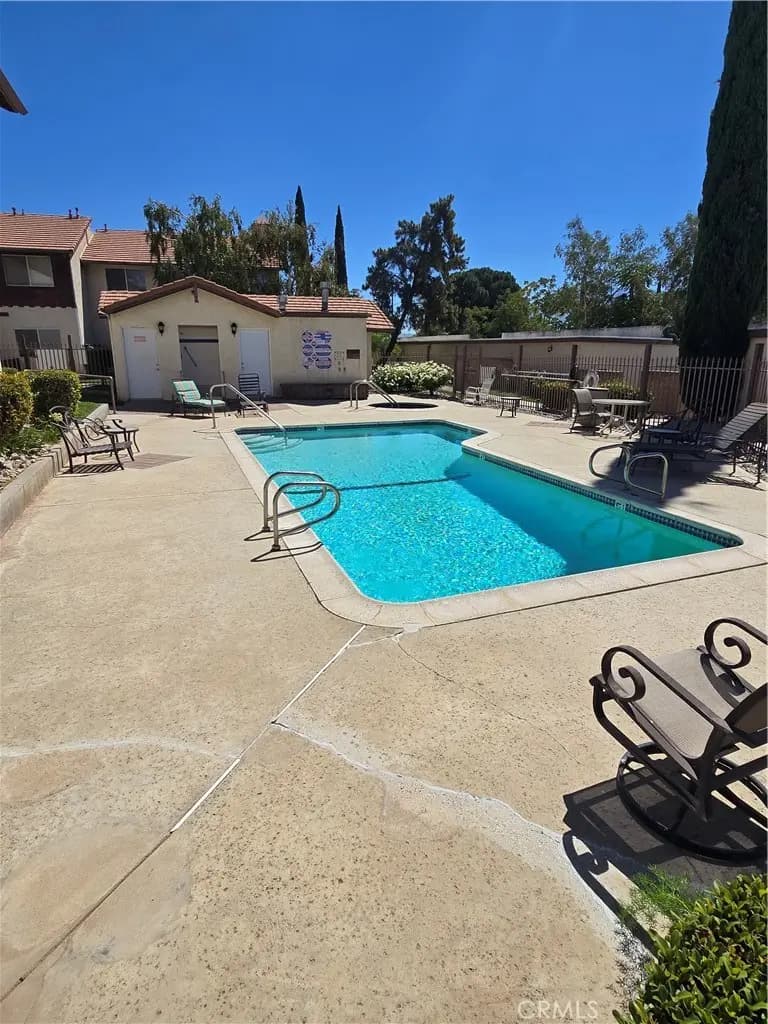 3860 W Jacinto View G, Banning, CA — listing photo 1