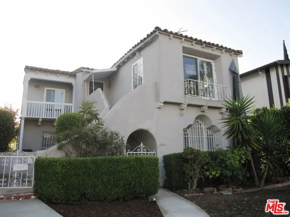 1047 S Wooster Street 2, Los Angeles, CA — listing photo 1