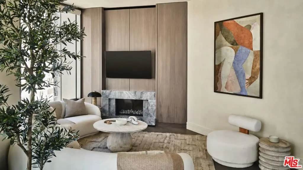 211 W Elm Court 7D, Los Angeles, CA — listing photo 1