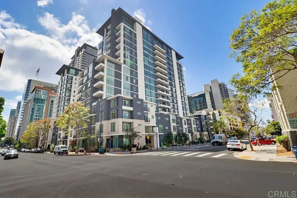 425 W Beech St 226, San Diego, CA — listing photo 1