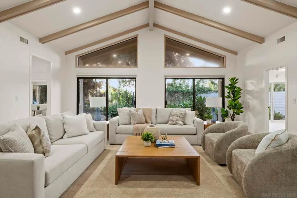 7001 Almaden Ln, Carlsbad, CA — listing photo 1