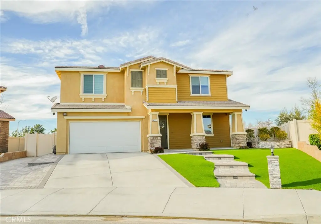 4727 W Vahan Court, Lancaster, CA — listing photo 1