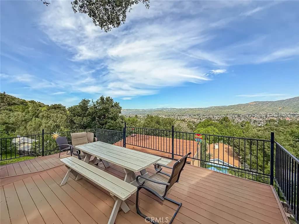 1059 Alta Vista, Simi Valley, CA — listing photo 1