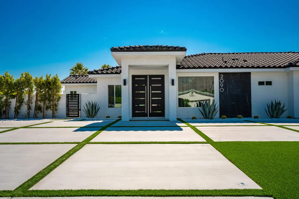2090 W Nicola Road, Palm Springs, CA — listing photo 1