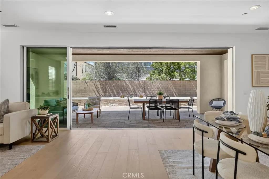 163 Fieldwood, Irvine, CA — listing photo 1