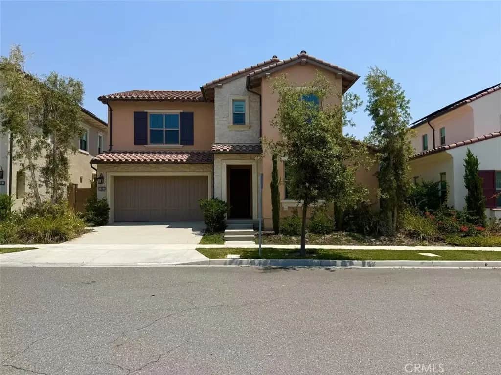 102 Abalone, Irvine, CA — listing photo 1