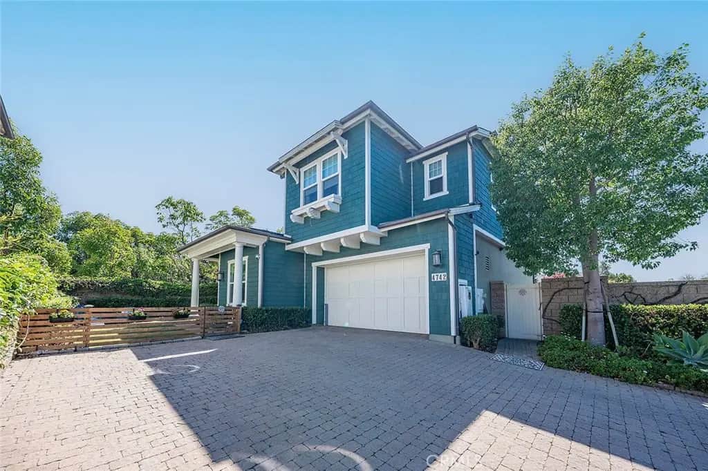 4742 Wentworth, Huntington Beach, CA — listing photo 1
