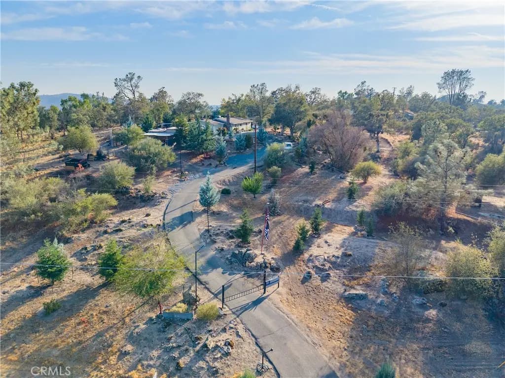 28960 Yosemite Springs, Coarsegold, CA — listing photo 1