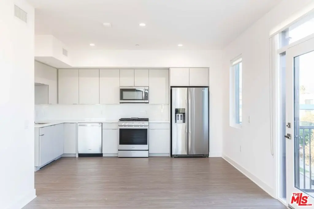 843 Wilcox Avenue 401, Los Angeles, CA — listing photo 1