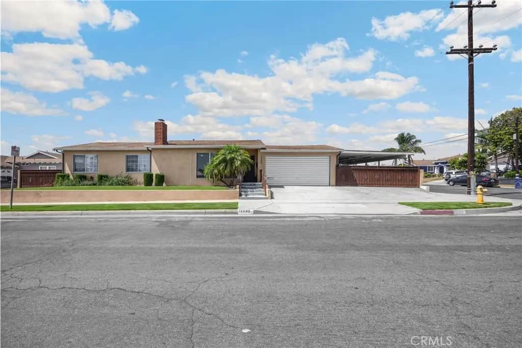 12205 S Halldale, Los Angeles, CA — listing photo 1