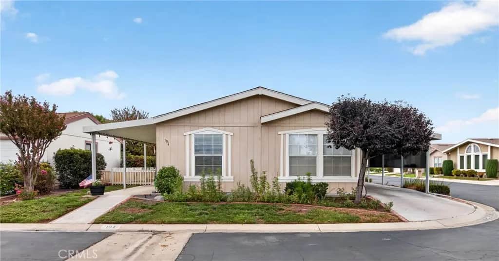 1250 N Kirby Street 194, Hemet, CA — listing photo 1